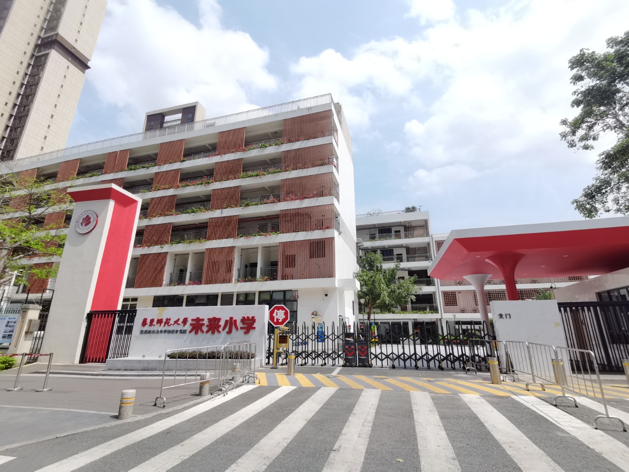 深圳北站总价19.8万一套任选【北站壹号】收租圣地,租金十年就回本,近地铁口(图2) 深圳北站总价19.8万一套任选【北站壹号】收租圣地,租金十年就回本,近地铁口(图2)