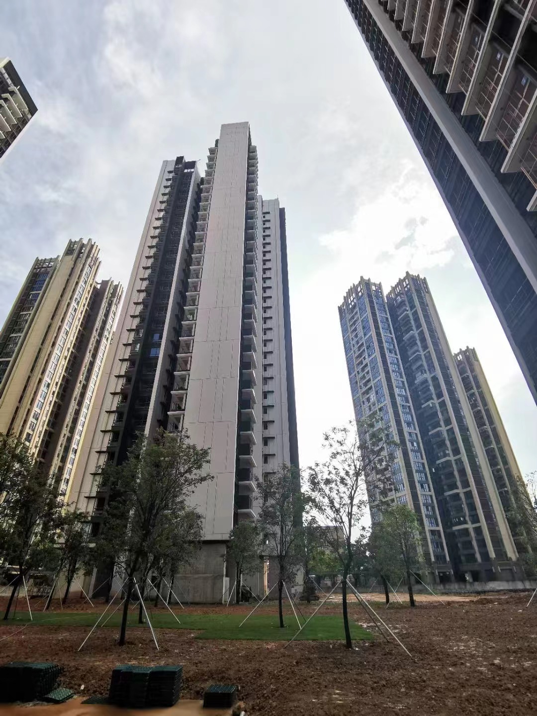 龙岗统建楼70年住宅【美霖芯城】6栋花园、地铁口/可落户口、二房一厅88万起、可以分期(图3)